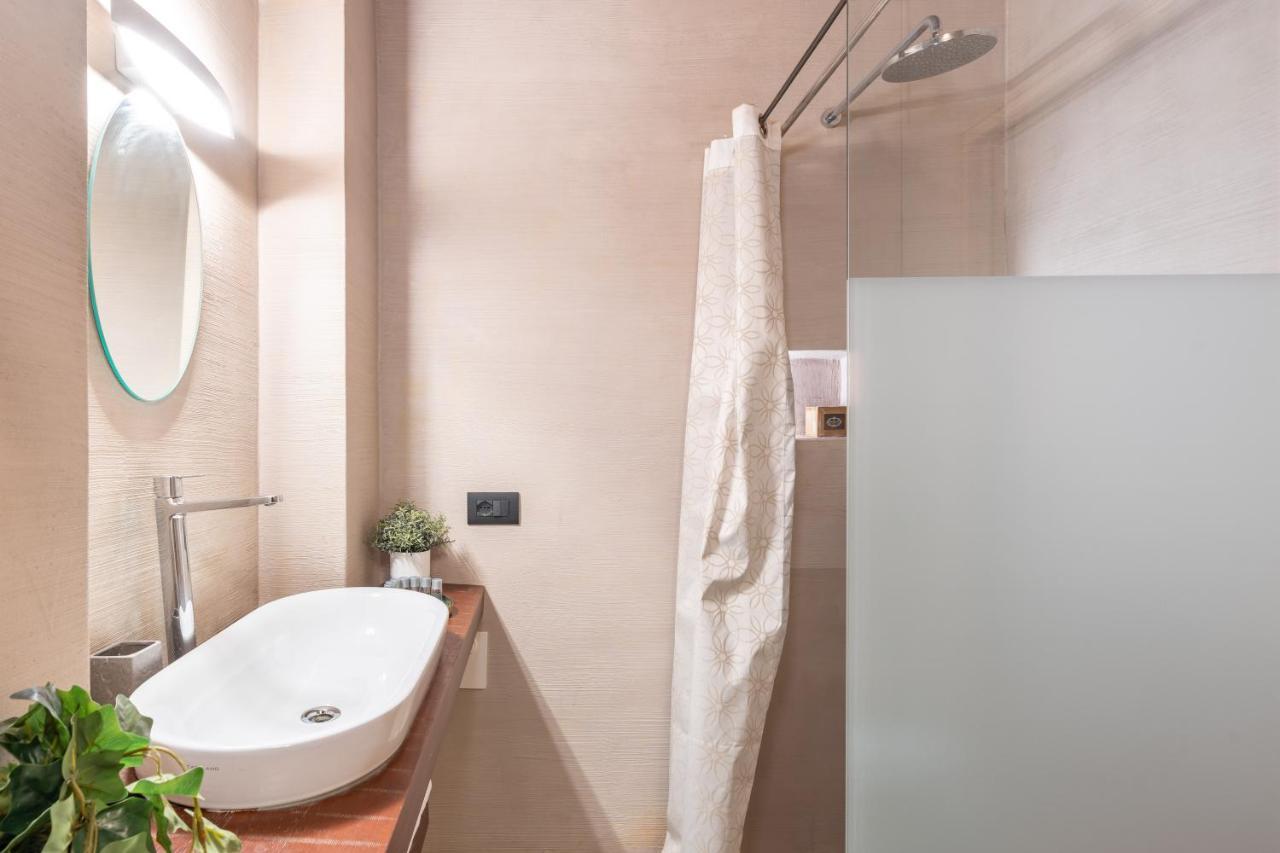 Il Garbo Apartments And Suite เวโรนา ภายนอก รูปภาพ