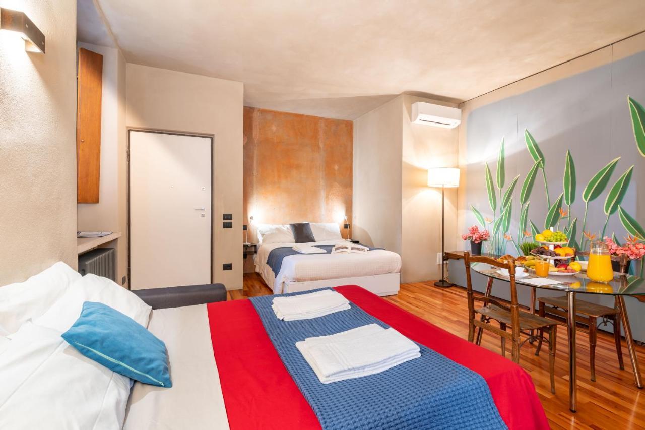 Il Garbo Apartments And Suite เวโรนา ภายนอก รูปภาพ